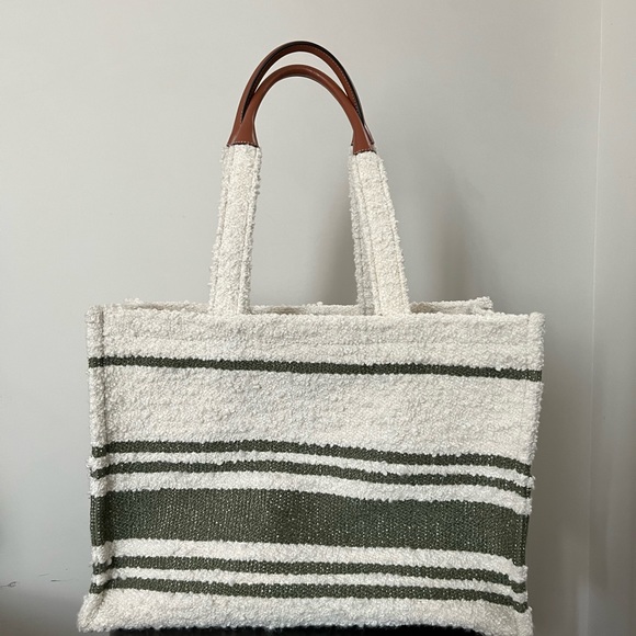 SOLD - Celine Large Thais in Khaki/Tan - Picture 3 of 5